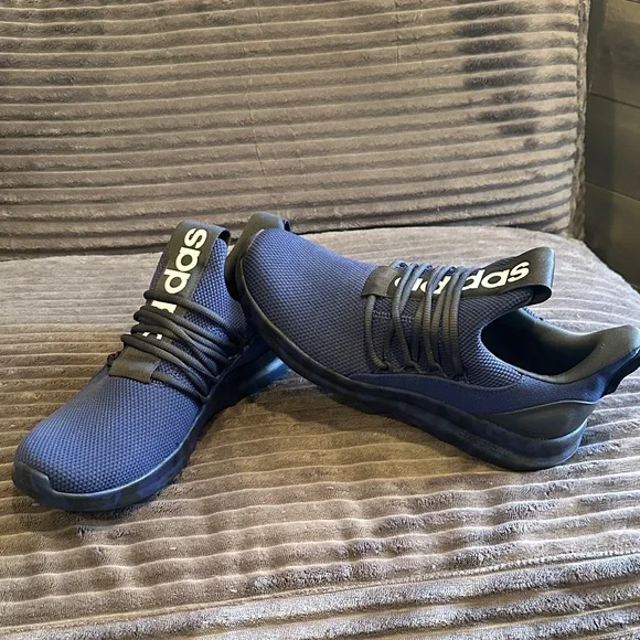 Adidas Men's Dark Blue Sneakers- NWOT - Picture 1 of 6